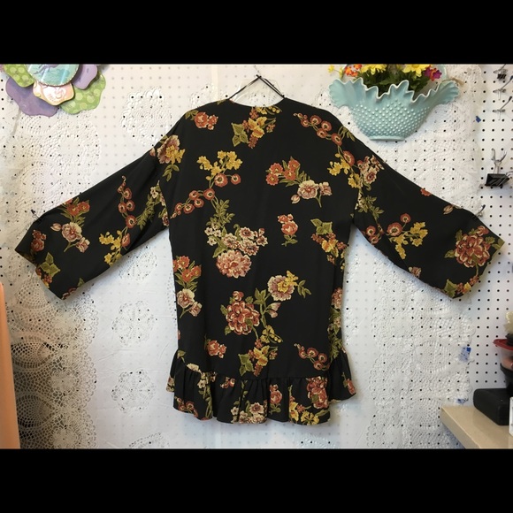 Zara Basic Outerwear Woman’s SIZE M-Large Duster with ruffle💕 - Picture 4 of 8